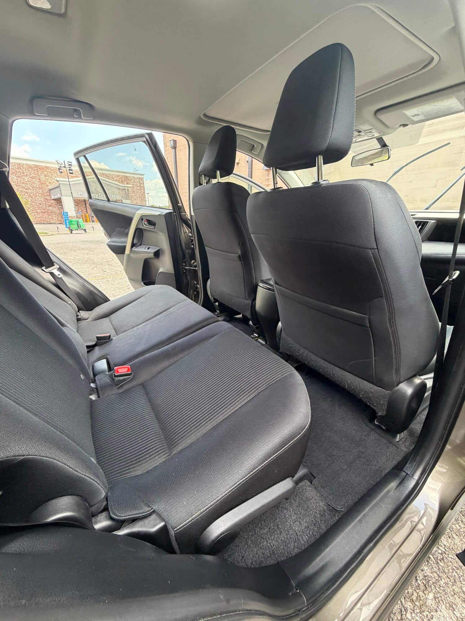 Toyota RAV4 rear seats after cleaning