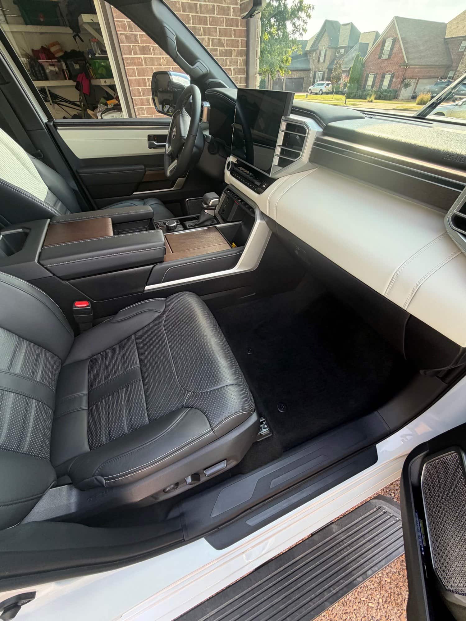 Toyota Sequoia front seats and dash after cleaning